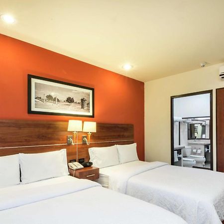 Hotel Hampton By Hilton San Juan del Río Exteriér fotografie